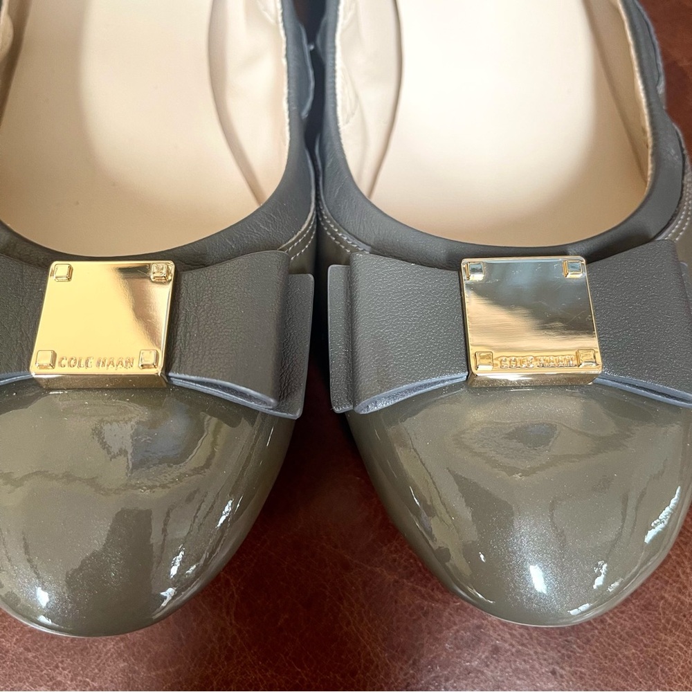 Cole Haan Patent Leather Ballet Flats & Loafers In Olive Color Size 8 - Picture 4 of 8